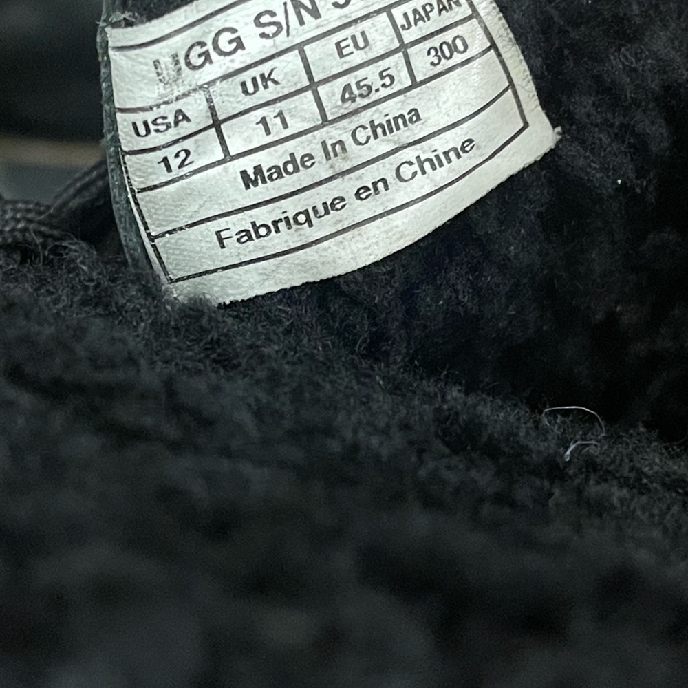 UGG Men's Butte boots in black waterproof leather size 12 - Picture 14 of 16
